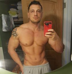 bigjoeyd:  #selfiesunday #wokeuplikethis Check out my new blog