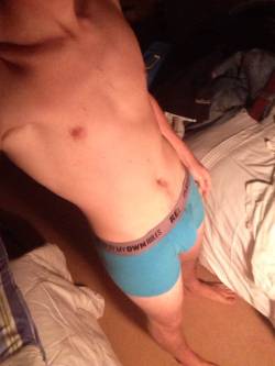 thekikmaster:  Brad 26, bi, South Africa  Kik name: Brad8089