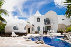 bnbcorners:  The Seashell House, Isla Mujeres, Mexico2 Bedrooms,