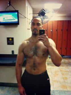 s-fit-c:  This fine specimen is the founder of Myvidster, so