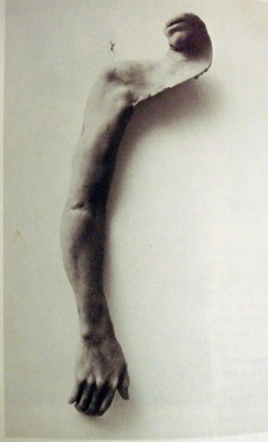 isoe:  Bruce Nauman,  De la main à la bouche, 1967 