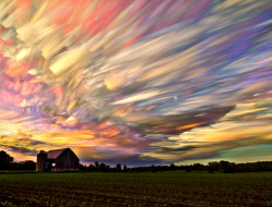 psychedelic-lovers:   396 photos merged into one image using