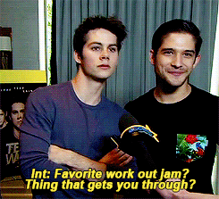 terrible-wolf:  DYLAN OBRIEN CASUALLY LAUGHING IN YO FACE CUZ