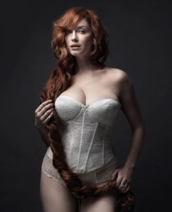 killerkurves:  Christina Hendricks 