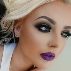 sissywardrobe:  sissydebbiejo:  Great #makeup for #eyes and #lips
