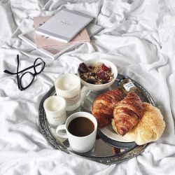 Via** thedaydreamings  