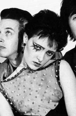 horrormetalpunk: Siouxsie Sioux, queen of the London punk scene,