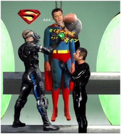 Superman in intense kryptonite torture . Intergang won !Â 