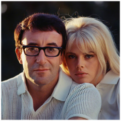 olga-4711:   Britt Ekland and Peter Sellers, sixties.Photo Douglas