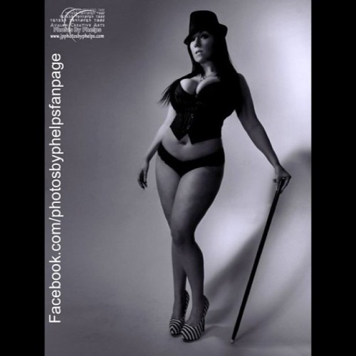 #tittytuesday  continues on with jerseys own Crystal Rose @crystalrosemua www.facebook.com/crystalrosethemodel #gcup #busty #hips #tophat #photosbyphelps  #nodrama #pinup Photos By Phelps I make pretty people….Prettier.™ Www.facebook.com/phot