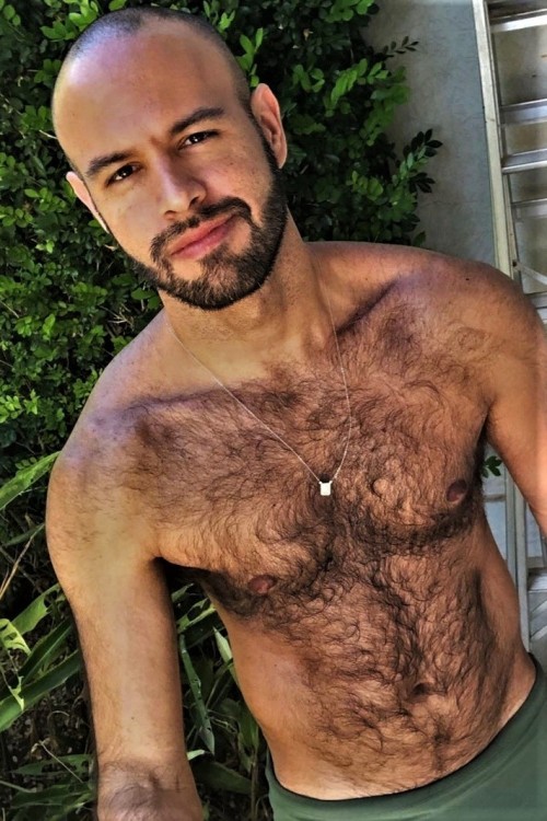 daddy-dave-smith:Purty sexy furry pupp….. GRRRRRRRRR….. get