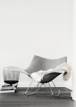 unusualwhite:  Rocking chair 