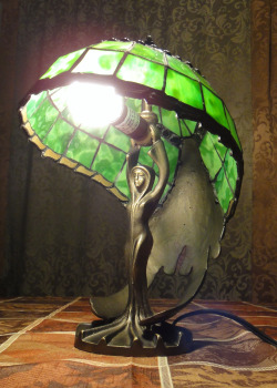 sculptyworks:  I got this one from Absinthe On the Net, and I