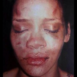 Rihanna be like TBT #tbt #rihanna #fuckher #drakeishotter #chrisbrown