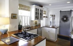 myidealhome:  classic kitchen (via Miles & Antena’s House
