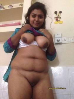 indiasex24:    Cute Desi Teen Removing Stripping To Show Her