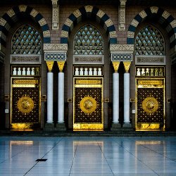 modern-tiles:  PROPHET MOSQUE (PEACE BE UPON HIM) DOORS MADINA