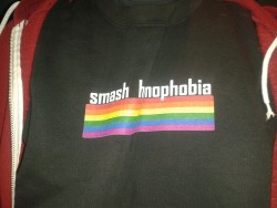 wir-sind-alle-antifa:  Smash Homophobia!
