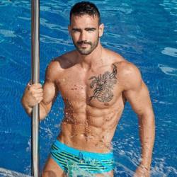 bogosse:  Jess Vill by Dylan Rosser