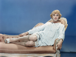 the50sbest:Jack Lemmon and Tony Curtis for ‘Some like it Hot’