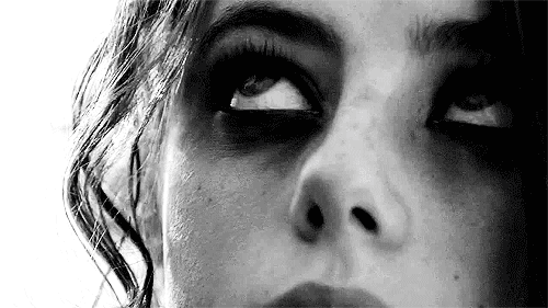 fridaynightheartache: So Perfect  Kaya Scodelario as Effy Stonem - Skins UK 3x10 “Finale” (26/03/2009)