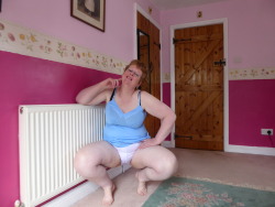 olderladyfun:  Lovely pose 