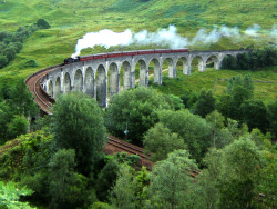 archinvolte:  Glenfinnan Viaduct, Glenfinnan, Scotland.