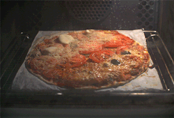 sexandthesouthernman:  blazepress:  Mmmm, pizza.  Welp. I’m