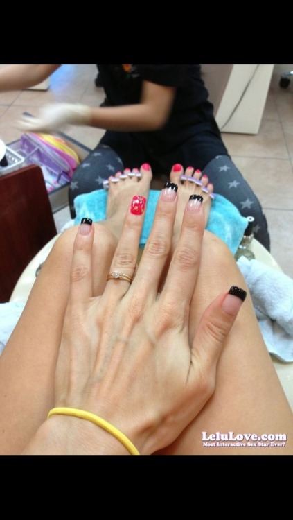 #hands and #feet getting pretty :) (more #foot fun here: http://www.lelulove.com/?page=Search&q=feet ) #toes Pic