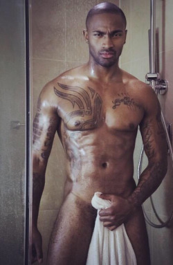 celebrixxxtiez:  keith carlos