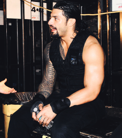 shelovesromanreigns:  Adorable! This makes me so weak !