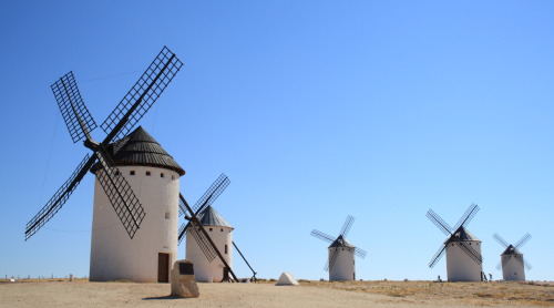 jeroenapers:  De 16e-eeuwse windmolens van het Spaanse Campo
