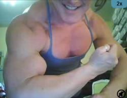 musclesandimplants:  lv4femalemuscle:The incredible biceps of