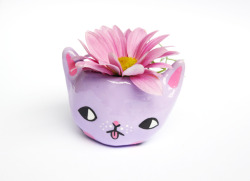 ponyponypeoplepeople:  Kitty Planters by PONY PEOPLE 