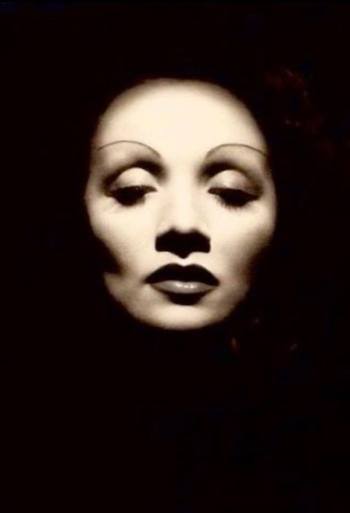 Marlene Dietrichhttps://painted-face.com/