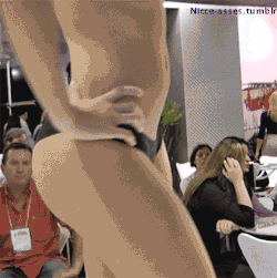 nicce-asses:  Unff always wanted to make this GIF. Took forever