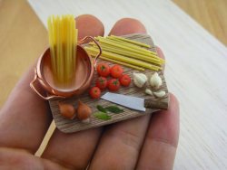rright-meow:  proud-to-be-geek:  Fimo miniature food Im strangely