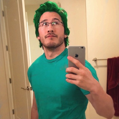 markipliers-hair:  markiplier   hair colors  Cool!