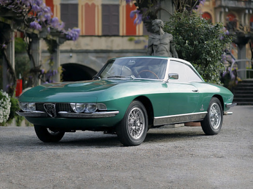 vintageclassiccars:   ‘63 Alfa Romeo 2600 Coupe Speciale by