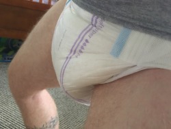 dl-park:  Seriously need my diaper changed!   VERY sexy diapered