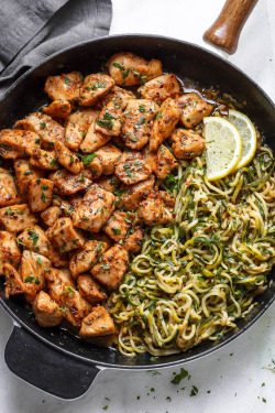 daily-deliciousness:  Garlic butter chicken bites with lemon