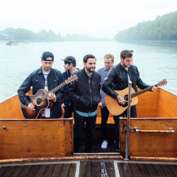 elmakias:  Cruised around with ADTR while they shot a music video