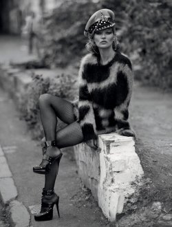 mybenia1:   Kate Moss by Ethan James Green for Dazed Magazine