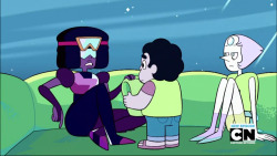 superamachan:  Garnet summons her own life jacket, I think that’s