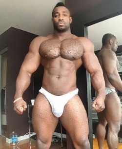 keepemgrowin:  machoxavier:    “You need a man who really bulges.”