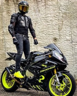 blackleatherbikers:  @demonios_s1000rr https://www.instagram.com/p/B1CaaXeows4/?igshid=1adxmls8w5t9z