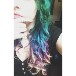 💜💙New rainbow ombre hair!!!💚💖  #alternative #bluehair