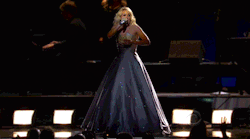 usb-dongle:  mtv:  Umm can we talk about Carrie Underwood’s