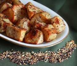 in-my-mouth:  Panch Phoron Roasted Potatoes