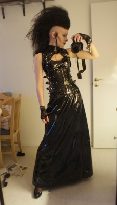 darkesttears:  Yesterday’s outfit for Dekadence. Had a great
